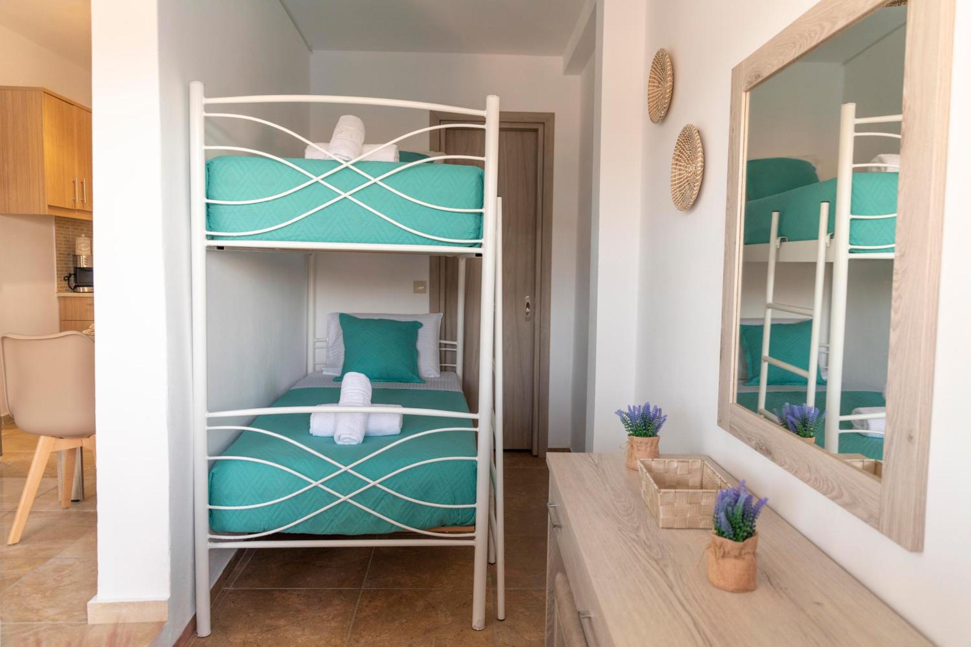Georgia Apartment Матала Екстериор снимка